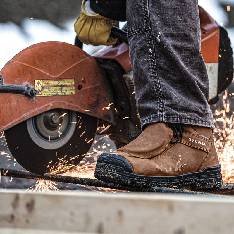 Men's Terra Barricade 6" Composite Toe Safety Work Boot with External Met Guard image number 9