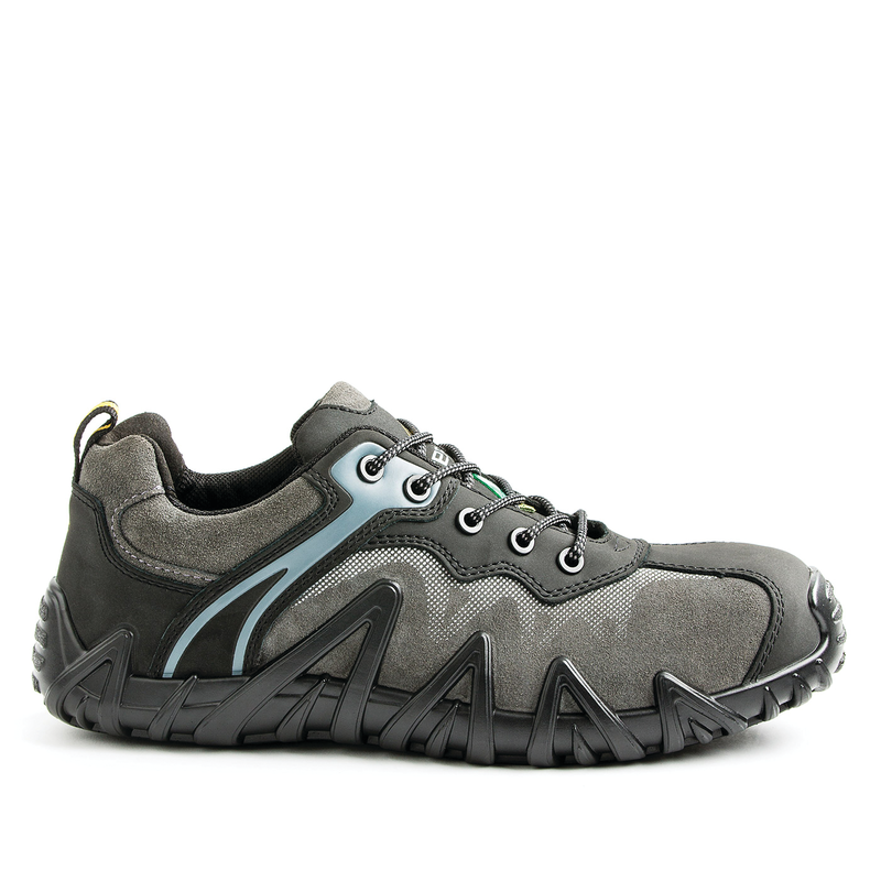 Low steel outlet toe shoes